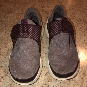 Nike womans sock dart se